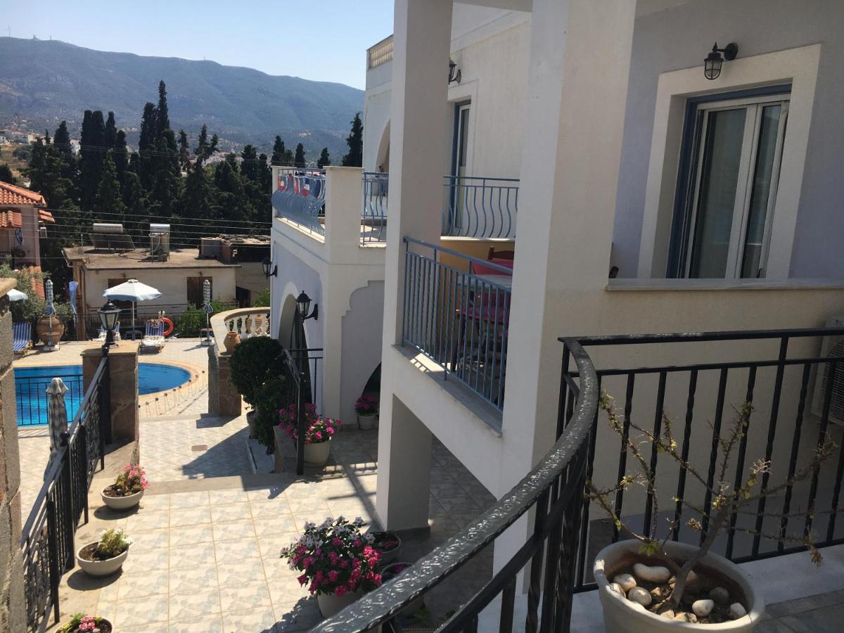 Ktm Sunny Villas Poros Town Exterior photo