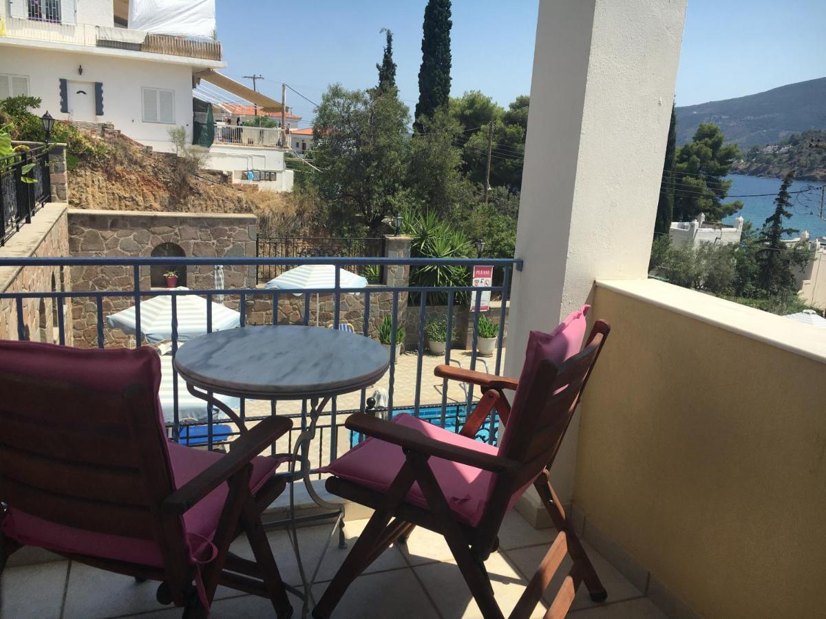 Ktm Sunny Villas Poros Town Exterior photo