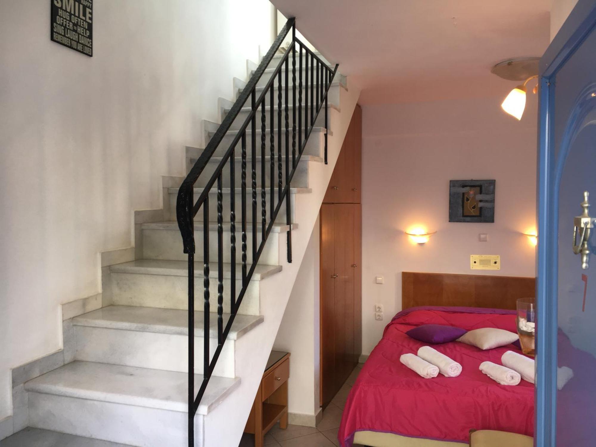 Ktm Sunny Villas Poros Town Room photo