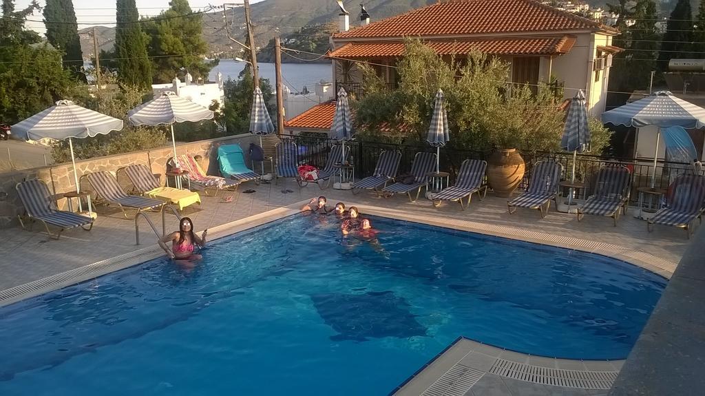 Ktm Sunny Villas Poros Town Exterior photo