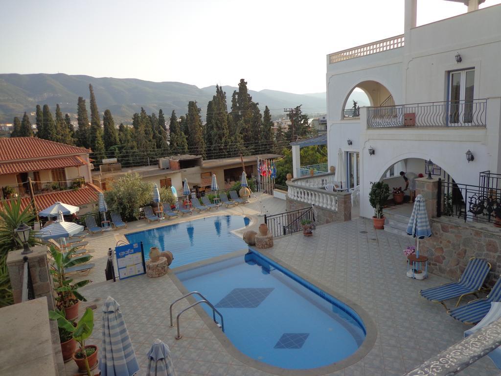 Ktm Sunny Villas Poros Town Exterior photo