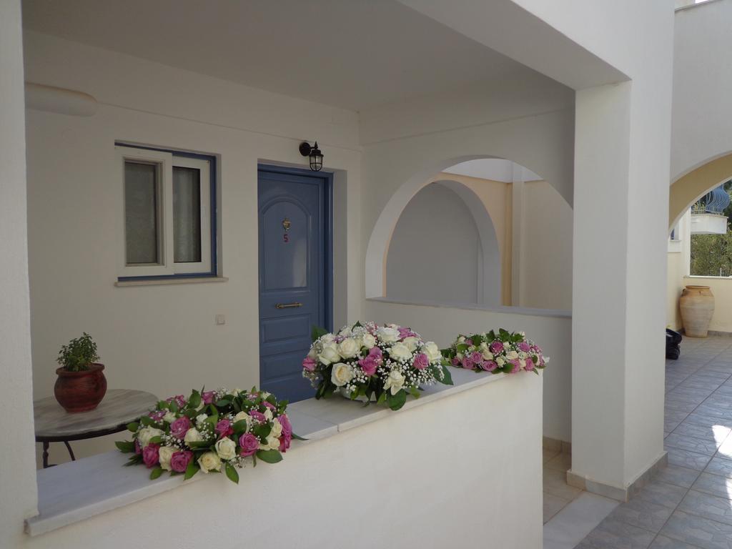 Ktm Sunny Villas Poros Town Exterior photo