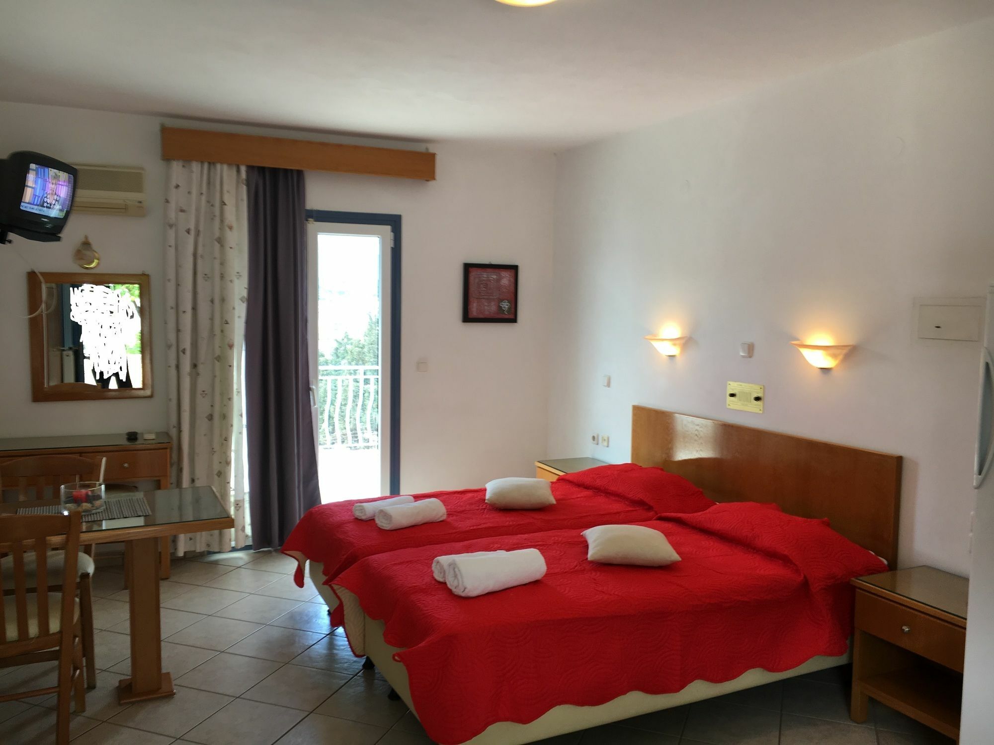 Ktm Sunny Villas Poros Town Exterior photo