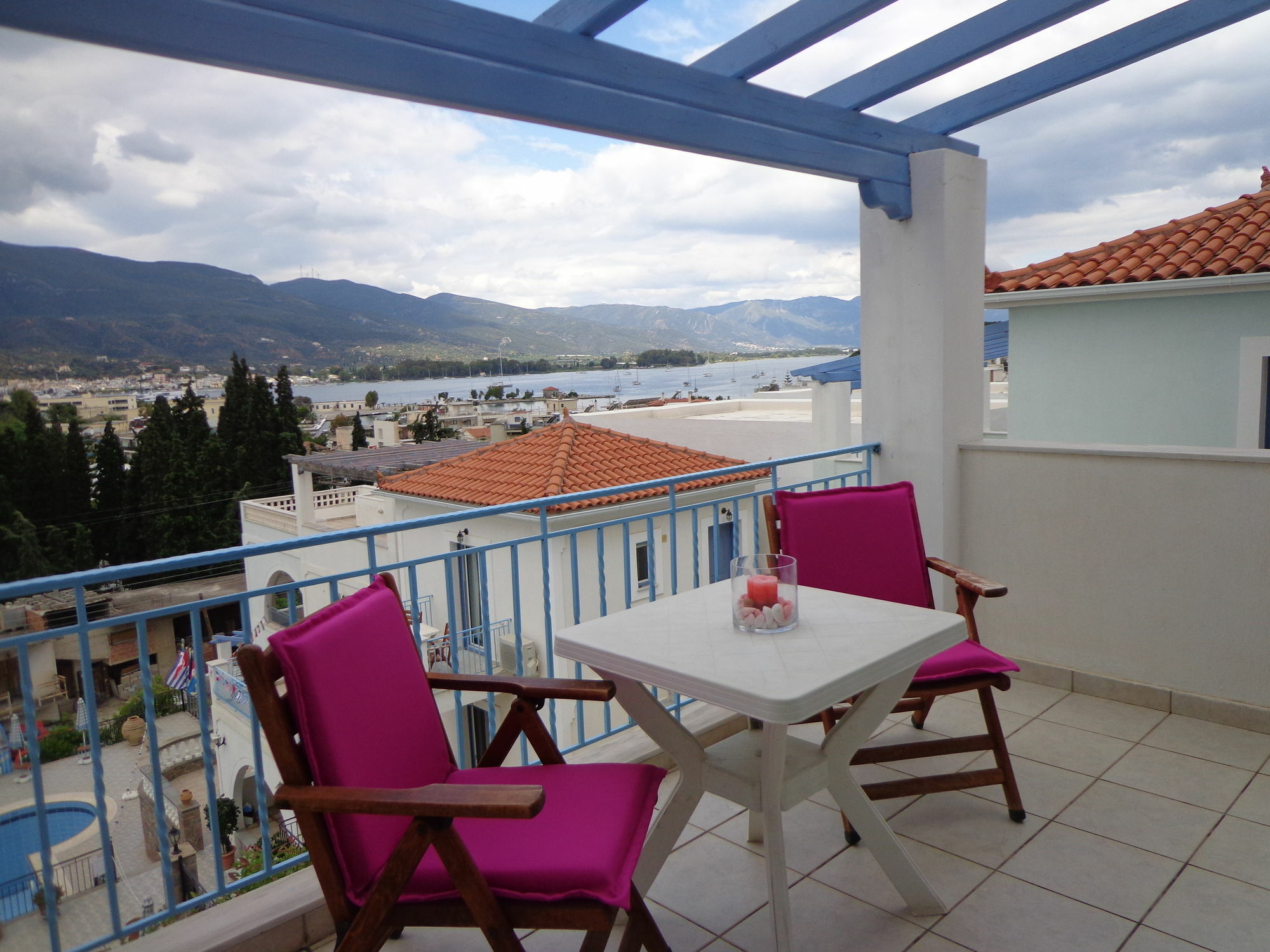Ktm Sunny Villas Poros Town Exterior photo